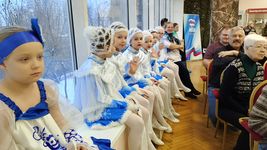 28.12.25 ансамбль «Щедрик» участвовал  в литературно-музыкальной постановке «Новый год с поляриками»