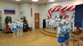 28.12.25 ансамбль «Щедрик» участвовал  в литературно-музыкальной постановке «Новый год с поляриками»